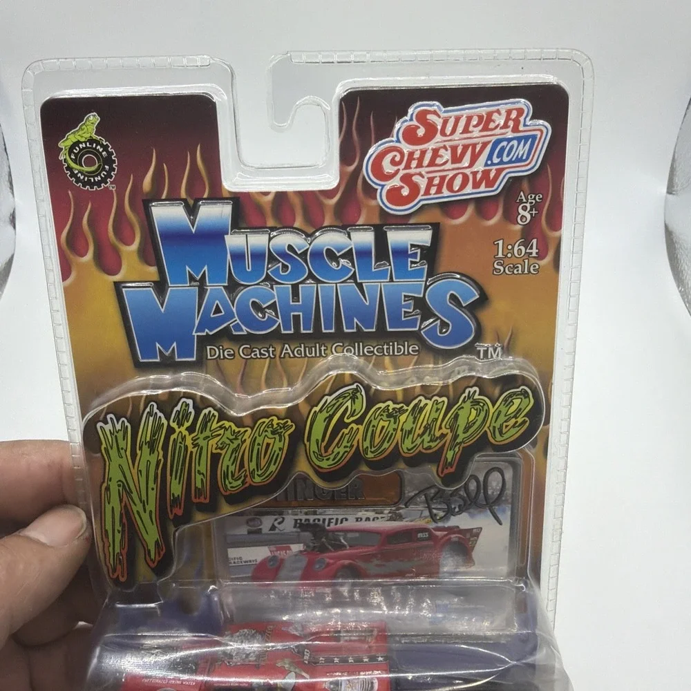 1/64 MUSCLE MACHINES NITRO COUPE STINGER Super Chevy‎ Show Bruce Boland